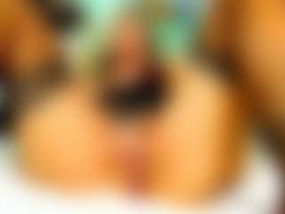 2bigass4_u's Live Sex Cam Show