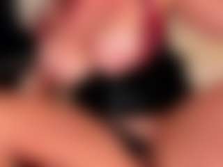 2bigass4_u's Live Sex Cam Show