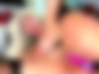 2bigass4_u's Live Sex Cam Show