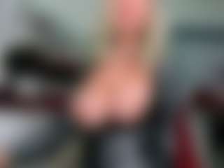 Live cam show with 2bigass4_u - Lovense Middle Aged on SpankPalCams