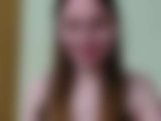 Live cam show with elly-classy - Living Room on Camsoda