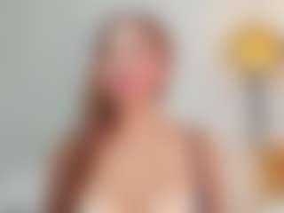 Live cam show with Haley - Dirty Talk on sexytreat.net