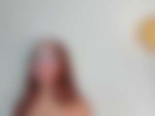 Live cam show with Haley - Tease on AdultVida.com