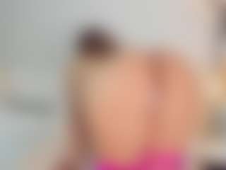 Live cam show with Haley - Beauty on SpankPalCams