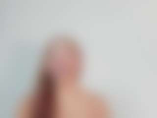 Live cam show with Haley - Blowjob on Camsoda