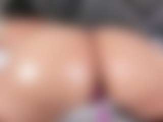 mia-evansx's Live Sex Cam Show
