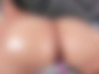 mia-evansx's Live Sex Cam Show