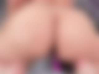 mia-evansx's Live Sex Cam Show