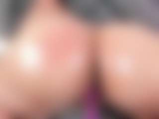 mia-evansx's Live Sex Cam Show