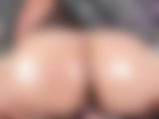 mia-evansx's Live Sex Cam Show