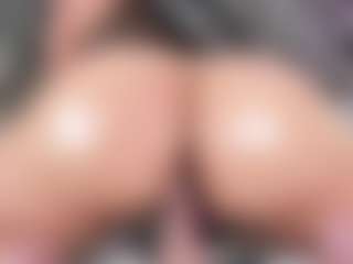 mia-evansx's Live Sex Cam Show