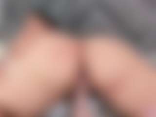 mia-evansx's Live Sex Cam Show
