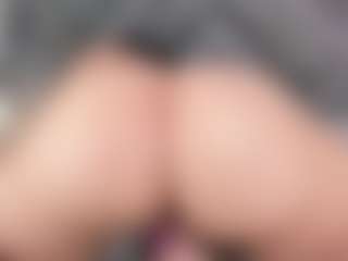 mia-evansx's Live Sex Cam Show