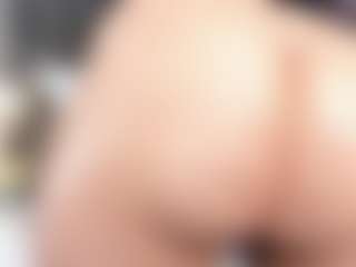 mia-evansx's Live Sex Cam Show