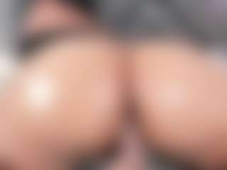 mia-evansx's Live Sex Cam Show