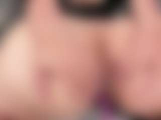 mia-evansx's Live Sex Cam Show