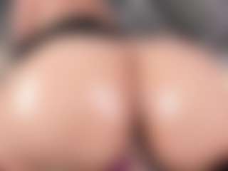 mia-evansx's Live Sex Cam Show