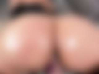 mia-evansx's Live Sex Cam Show