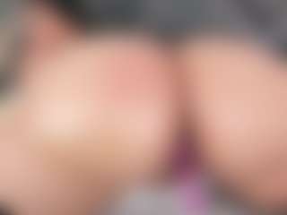 mia-evansx's Live Sex Cam Show