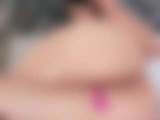 Live cam show with mia-evansx - Cute on LiveSexCams6