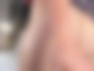 mia-evansx's Live Sex Cam Show