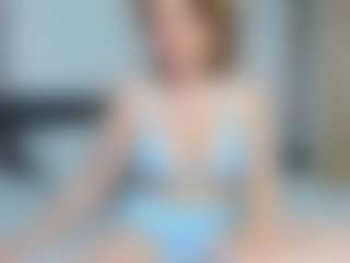 Live cam show with Candice - Blonde Hair on Camiplay Live