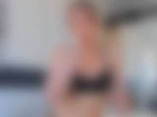 Live cam show with Candice - Orgasm on Fling VIP Chat