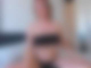Live cam show with Candice - Small Cock on camgirlchat.live