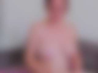 Live cam show with Candice - Blonde Hair Shaved Pussy on SquirtSoMuch