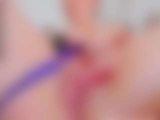 Live cam show with Candice - White on Camsoda | serbia