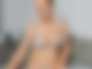 Live cam show with Candice - Blowjob on Adult Interactions
