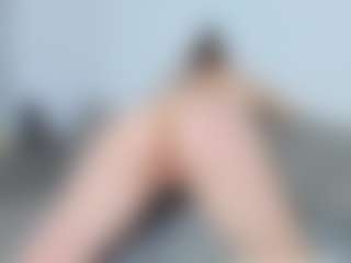 Live cam show with Candice - Butt Plug on Free Soda