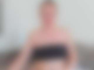Live cam show with Candice - Blonde Hair on crypto-cams