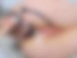 Live cam show with Candice - Green Eyes on Camsoda
