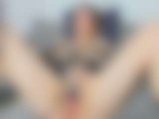 Live cam show with Candice - Normal on Hubzter Live