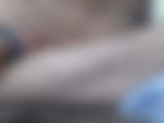 yoursl4ve's Live Sex Cam Show