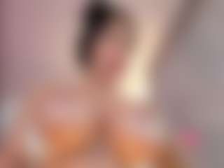 aanttonella's Live Sex Cam Show