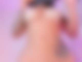 Live cam show with Ellie Mitchell - Big Tits on Camsoda