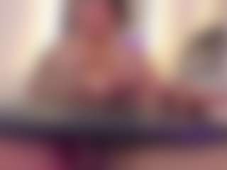 Ellie Mitchell's Live Sex Cam Show