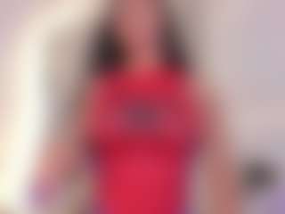 Live cam show with Ellie Mitchell - Shaved Pussy on Milfs Live