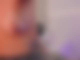 Ellie Mitchell's Live Sex Cam Show