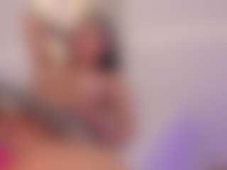 Ellie Mitchell's Live Sex Cam Show