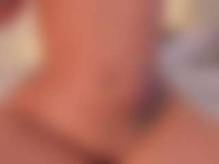 Ellie Mitchell's Live Sex Cam Show