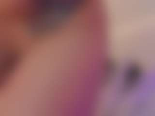 Live cam show with Ellie Mitchell - Toys on Soda Cam