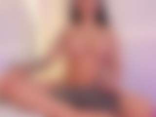 Ellie Mitchell's Live Sex Cam Show