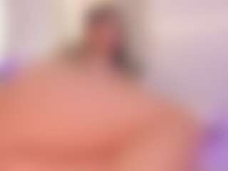 Ellie Mitchell's Live Sex Cam Show