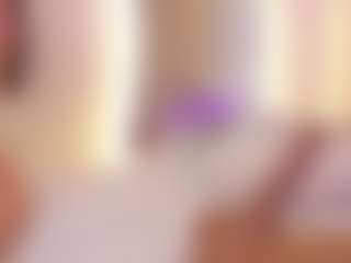 Ellie Mitchell's Live Sex Cam Show