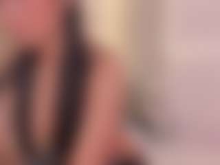 Ellie Mitchell's Live Sex Cam Show