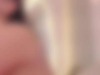 Ellie Mitchell's Live Sex Cam Show