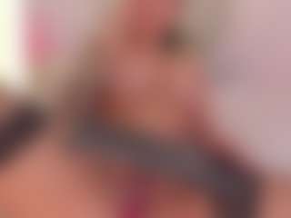 Ellie Mitchell's Live Sex Cam Show